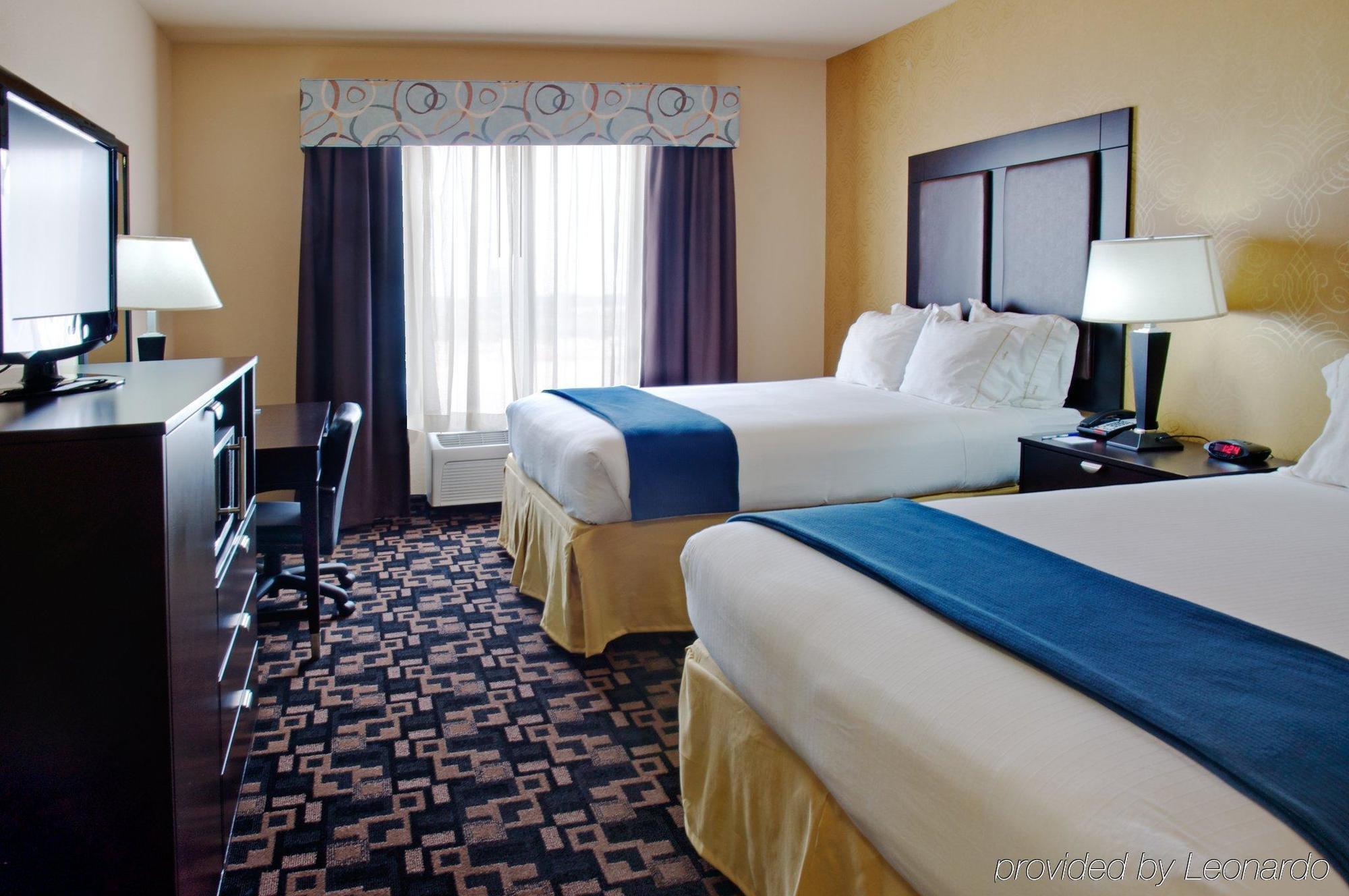 Holiday Inn Express Hotel & Suites Huntsville By Ihg Habitación foto