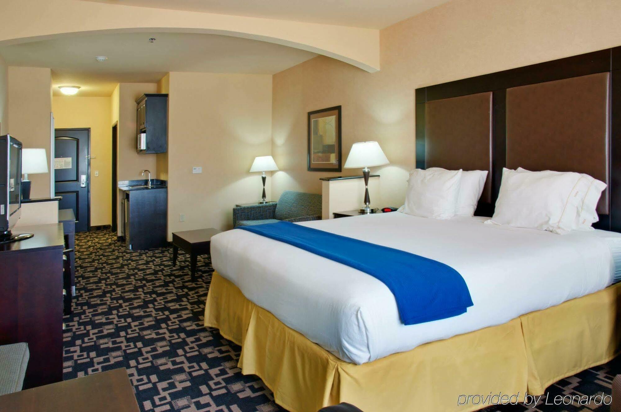 Holiday Inn Express Hotel & Suites Huntsville, An Ihg Hotel Habitación foto
