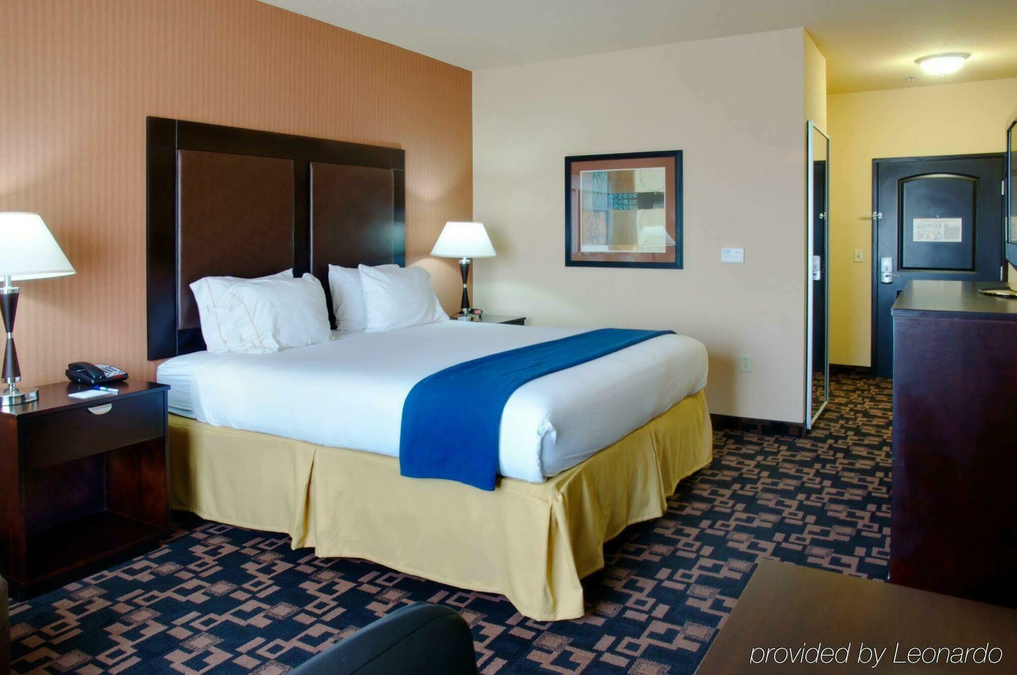 Holiday Inn Express Hotel & Suites Huntsville, An Ihg Hotel Habitación foto